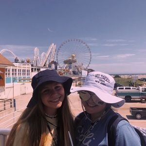 Meet your Posher, Celeste